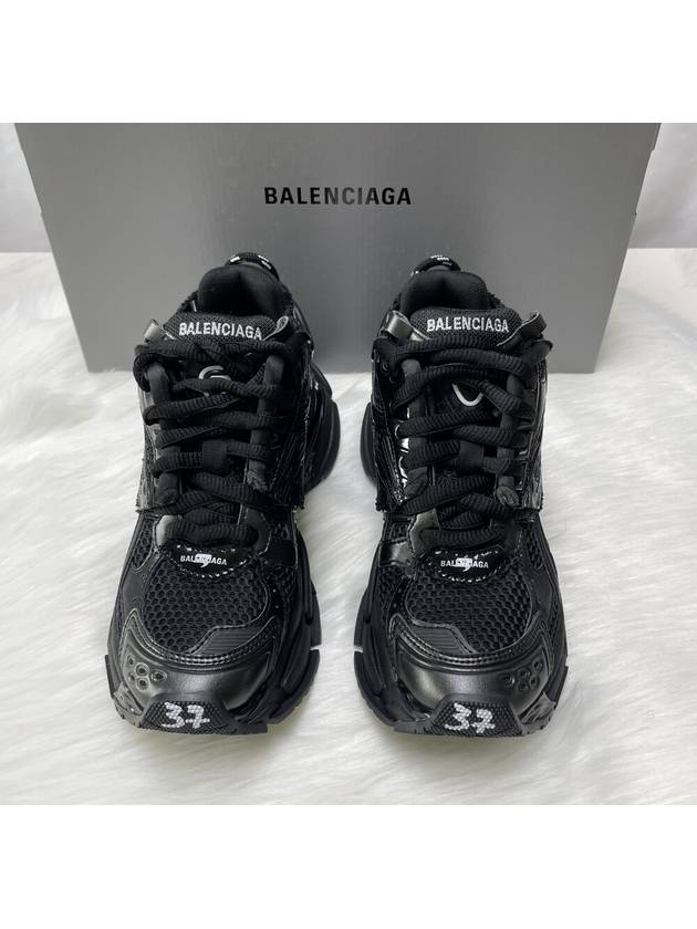 Balenciaga Runner Low Top Sneakers Black