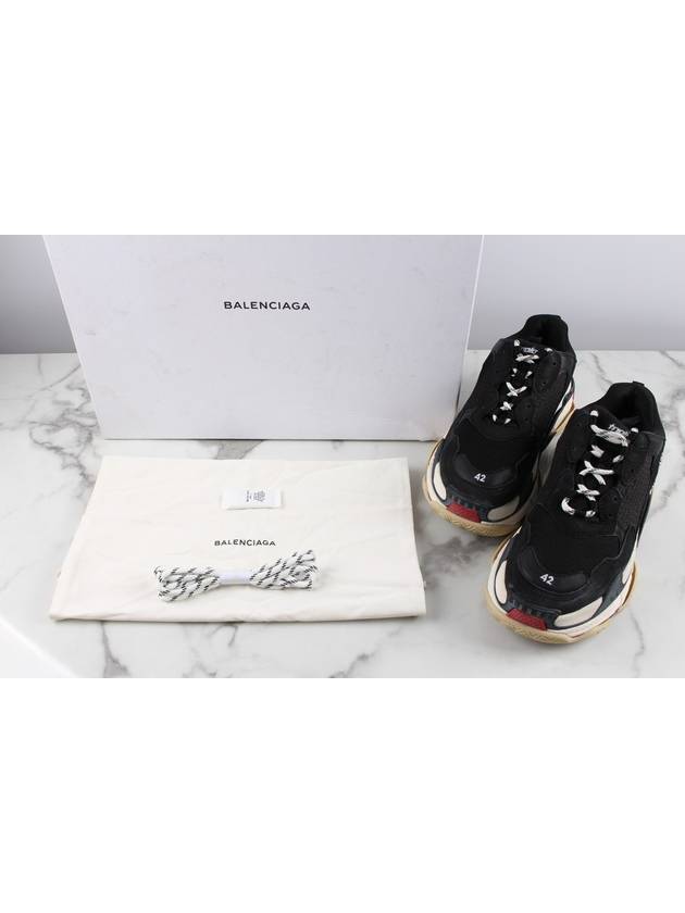 Balenciaga Triple S Black Red 42 270