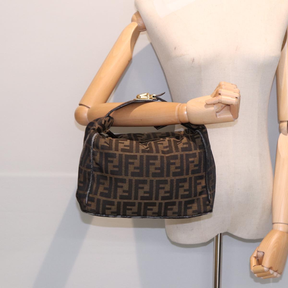 FENDI Zucca Canvas Hand Bag Brown Black gold88080