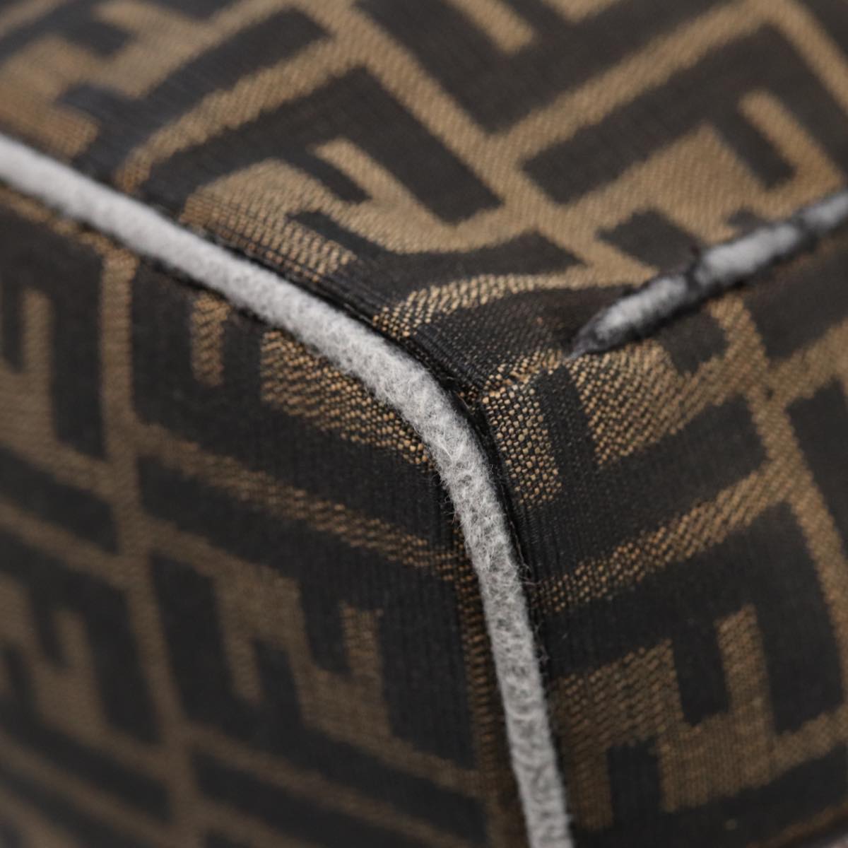 FENDI Zucca Canvas Hand Bag Brown Black gold88081