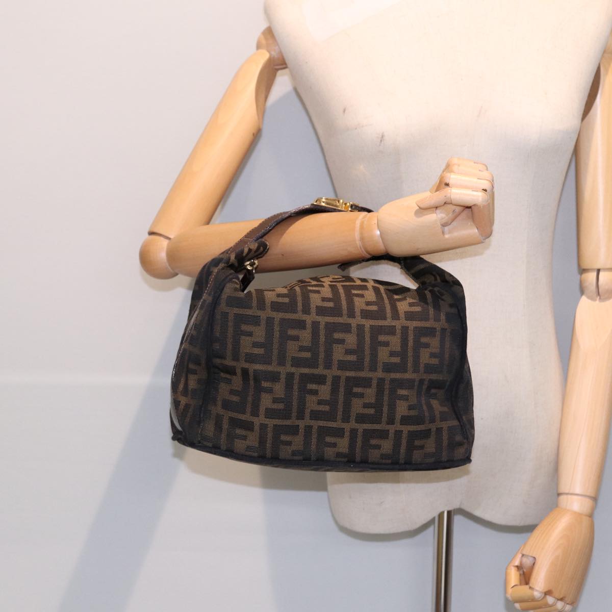 FENDI Zucca Canvas Hand Bag Brown Black gold88082