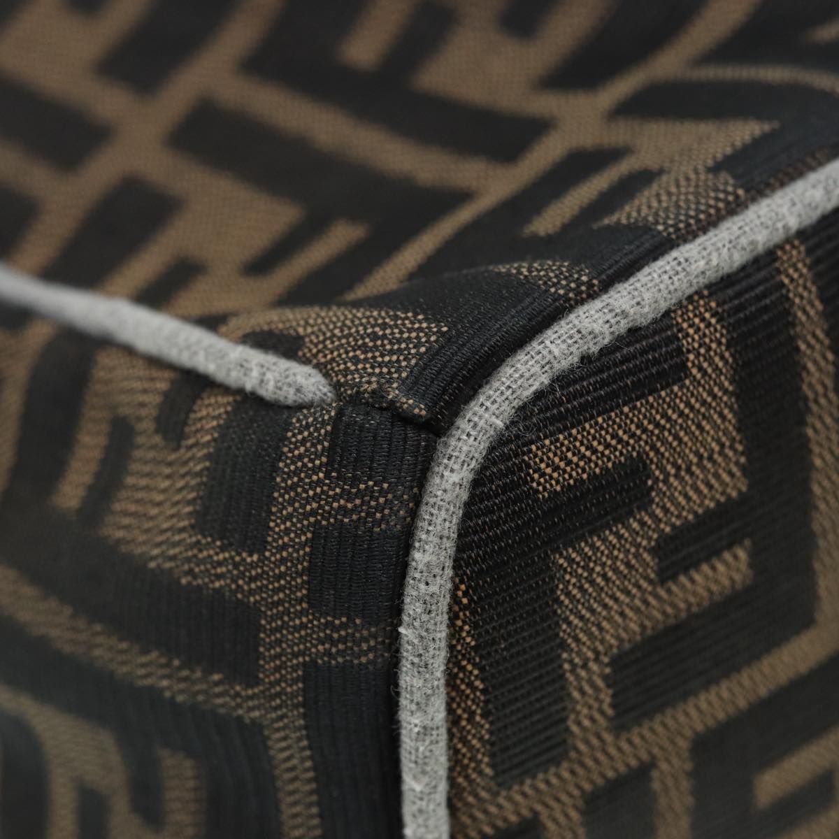 FENDI Zucca Canvas Vanity Hand Bag Brown Black gold89547