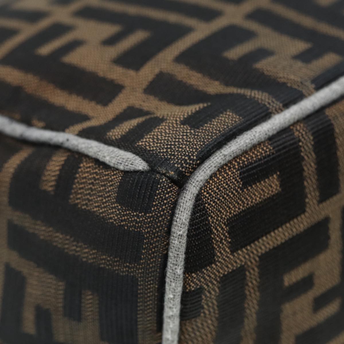 FENDI Zucca Canvas Vanity Hand Bag Brown Black gold89547