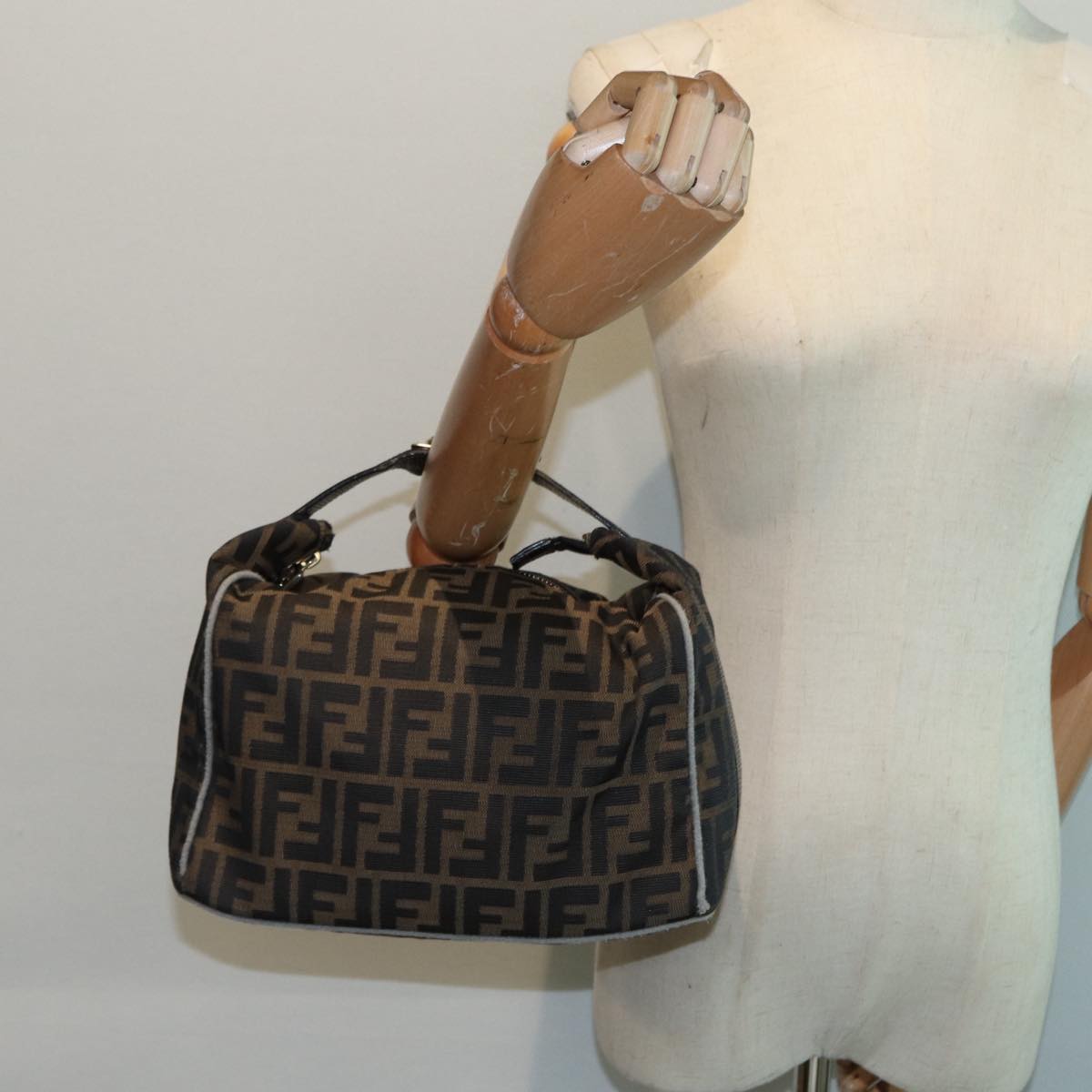 FENDI Zucca Canvas Vanity Hand Bag Brown Black gold89547