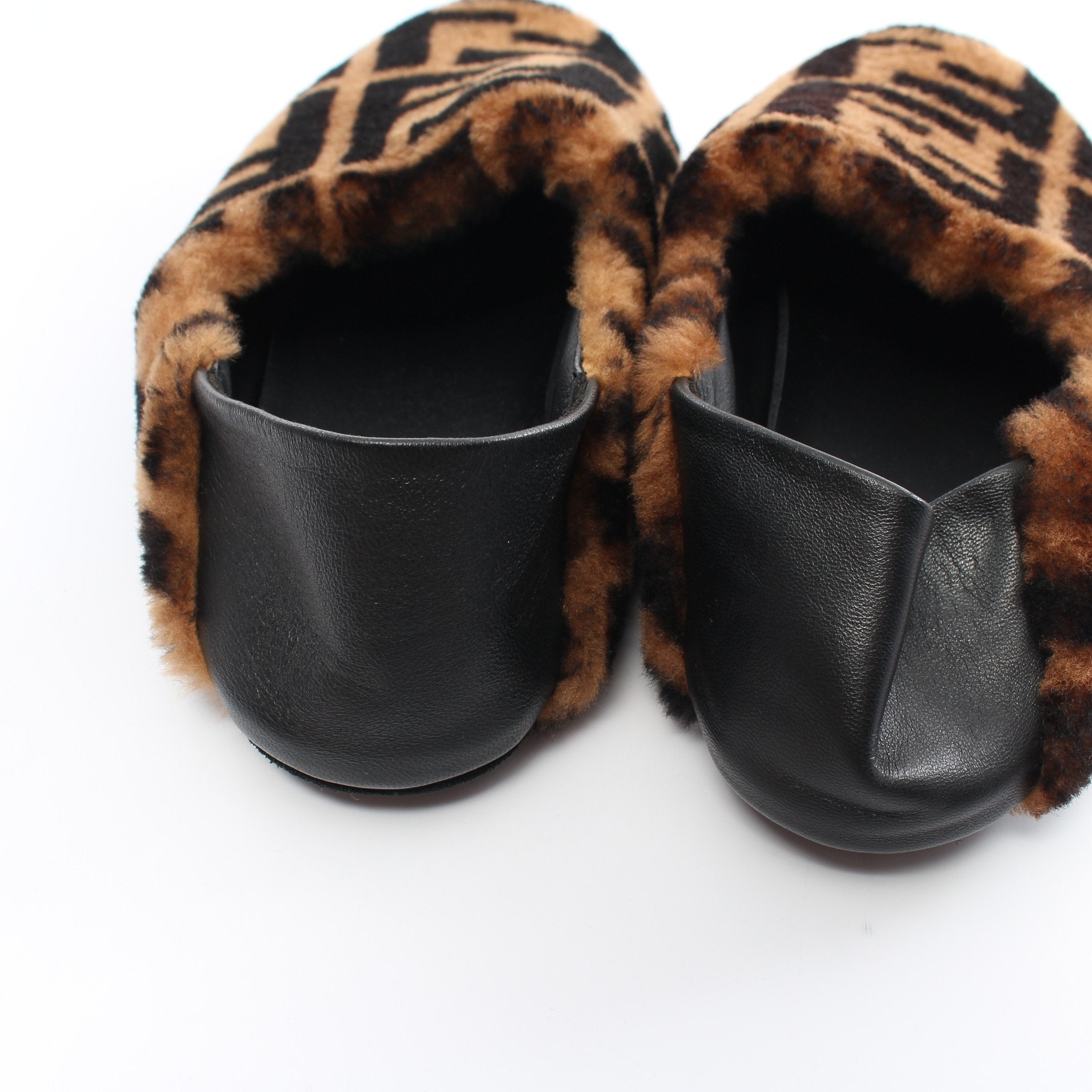FENDI Zucca Room shoes Flat shoes Boa Fabric Leather Light brown Black