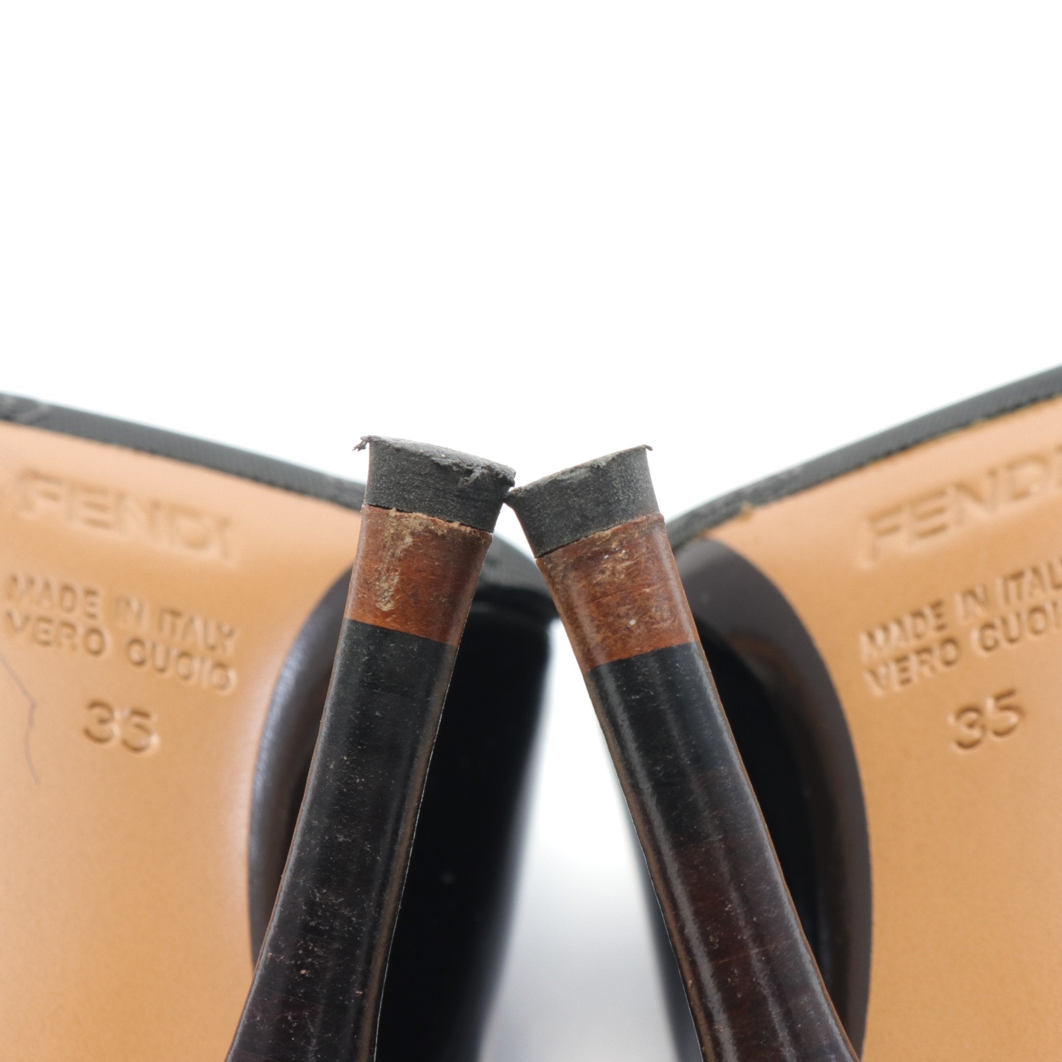 FENDI Pumps Patent leather Black