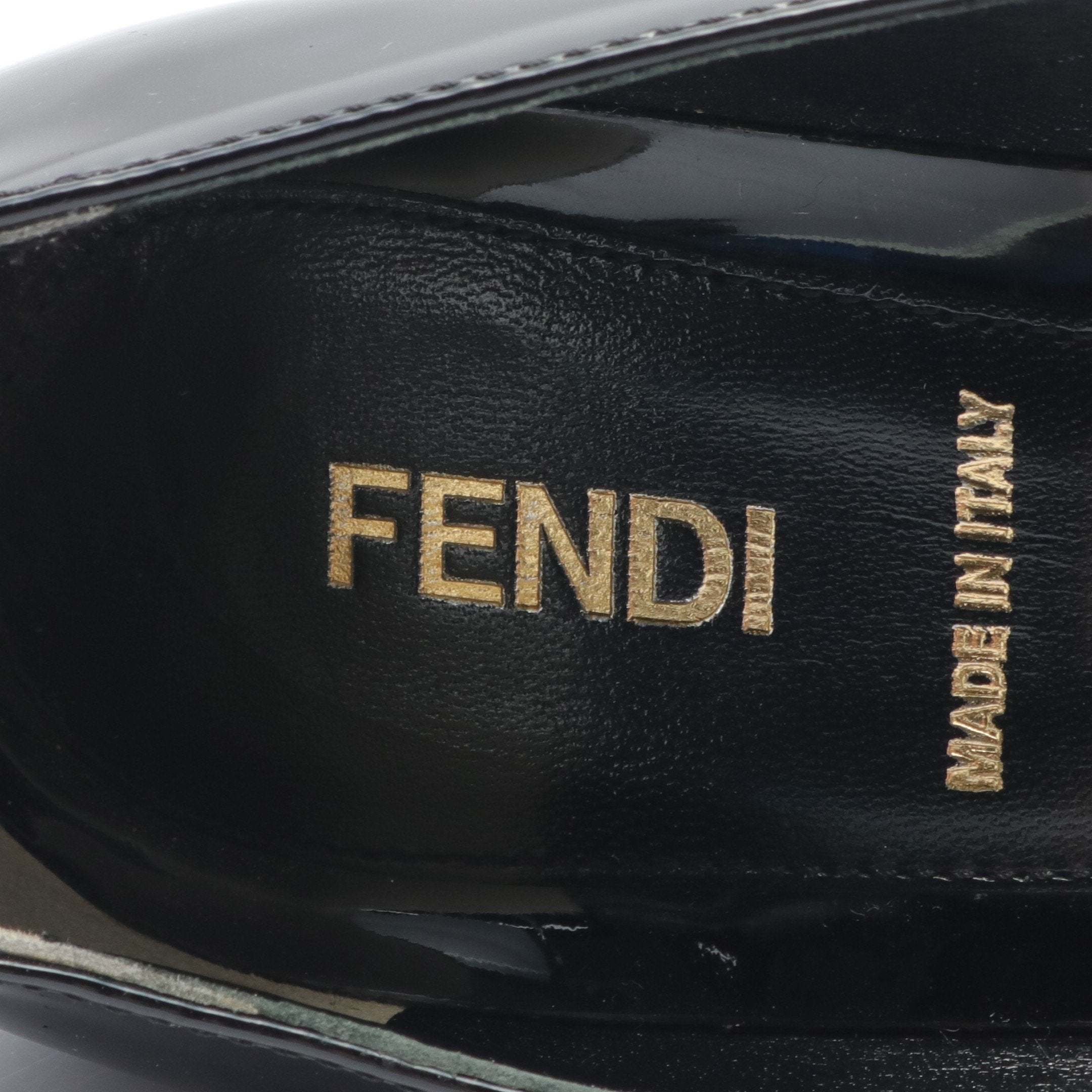 FENDI Pumps Patent leather Black