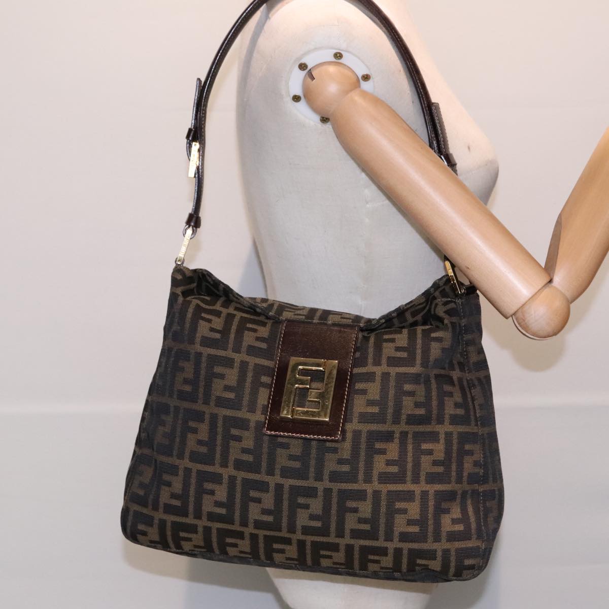 FENDI Zucca Canvas Shoulder Bag Brown Black gold90868
