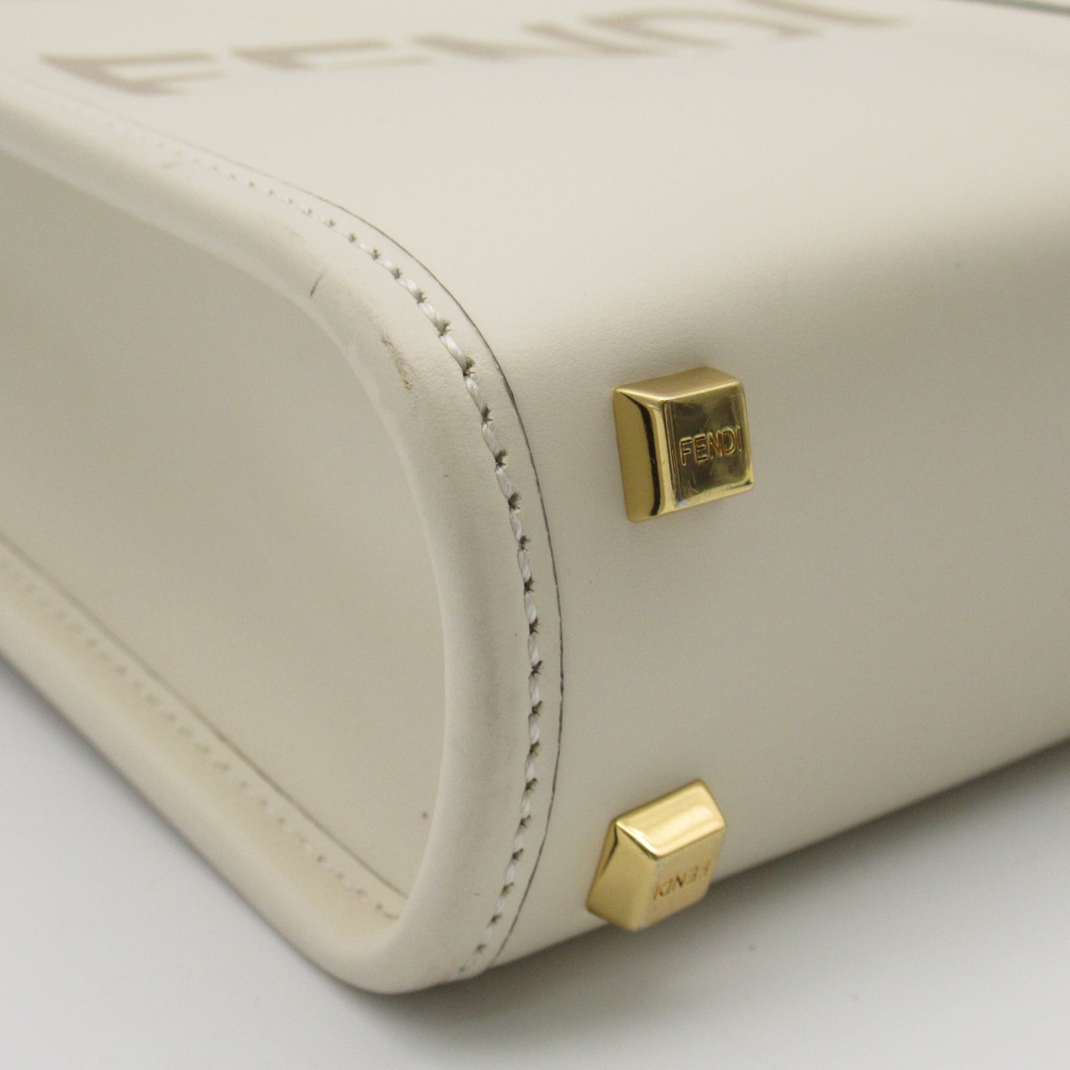 FENDI Sunshine Shopper Mini Shoulder bag Shoulder bag Calfskin (cowhide) White