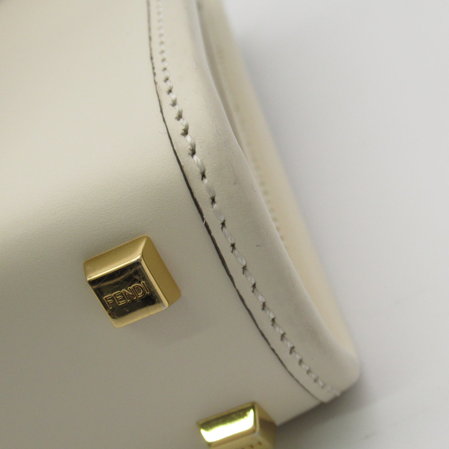 FENDI Sunshine Shopper Mini Shoulder bag Shoulder bag Calfskin (cowhide) White