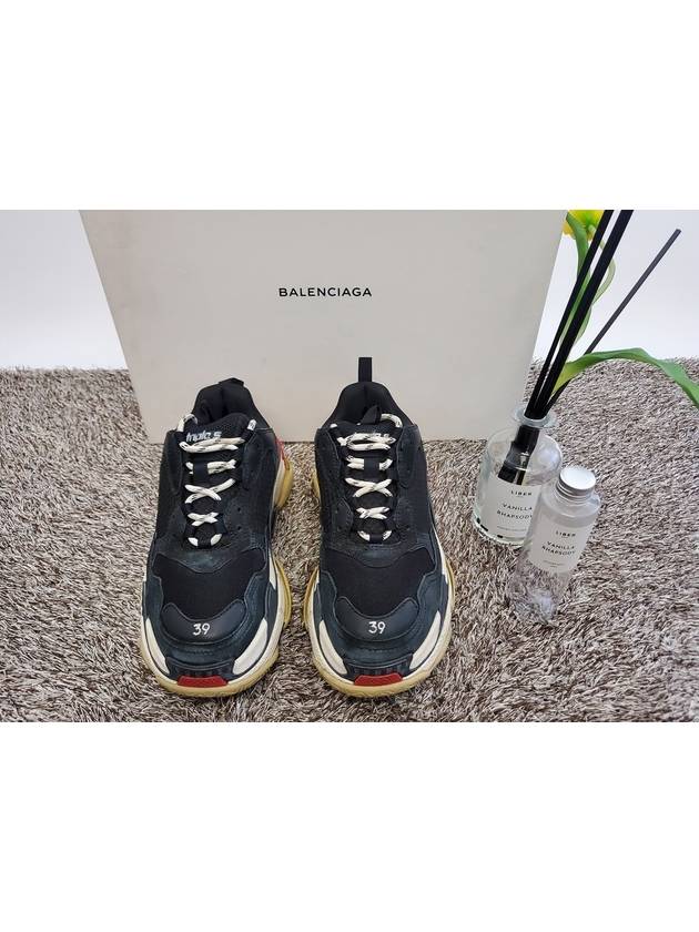 Balenciaga Triple S Black Red 39 260