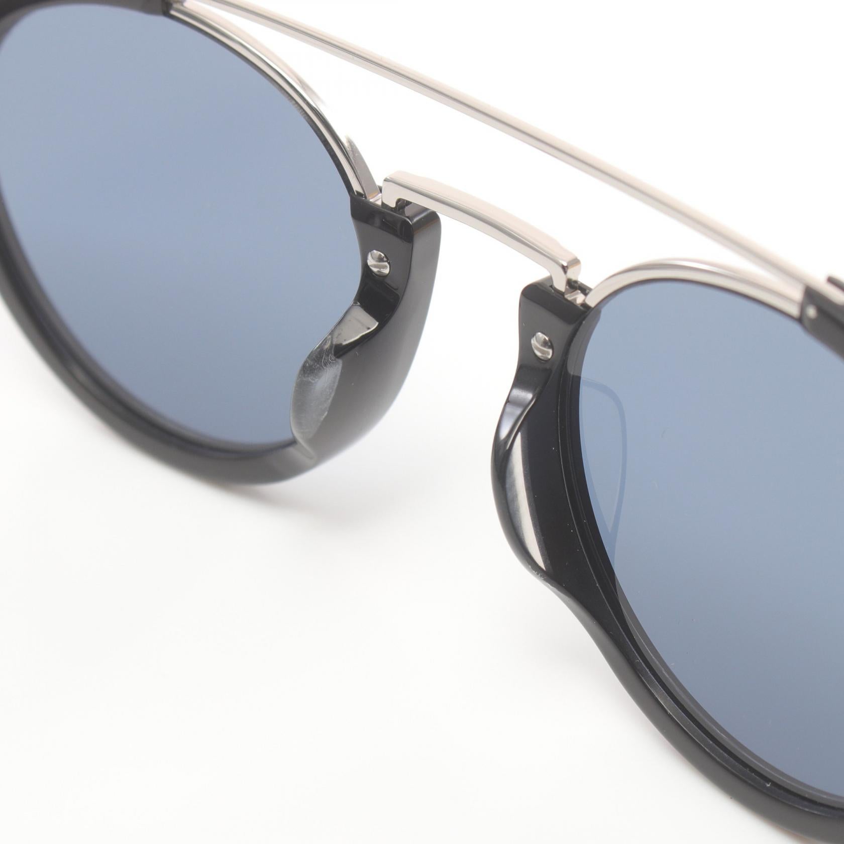 FENDI Diagonal Sunglasses Others Black Silver
