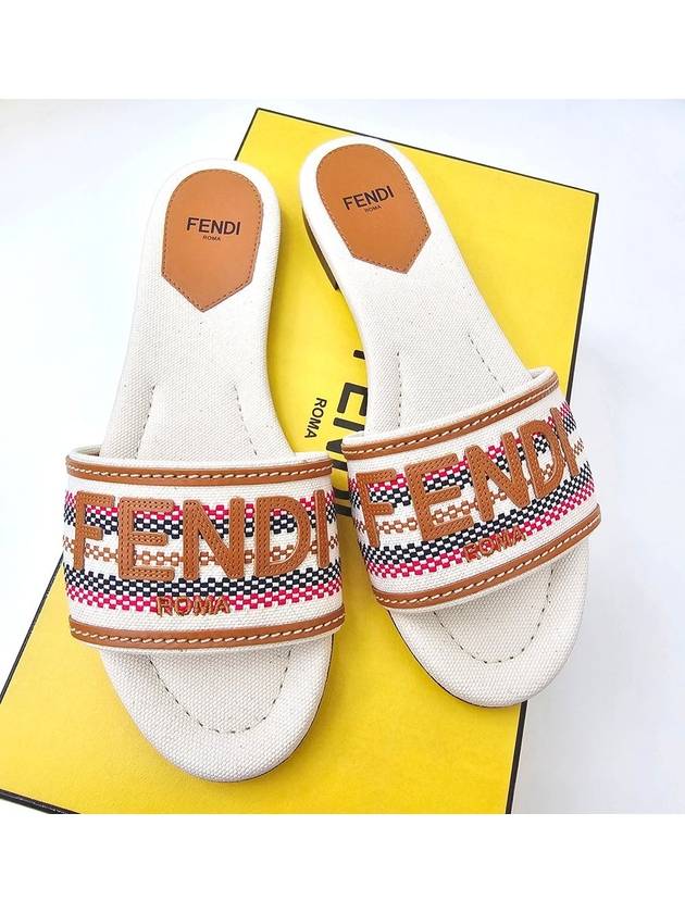 Fendi Signature Slides Slipper Beige