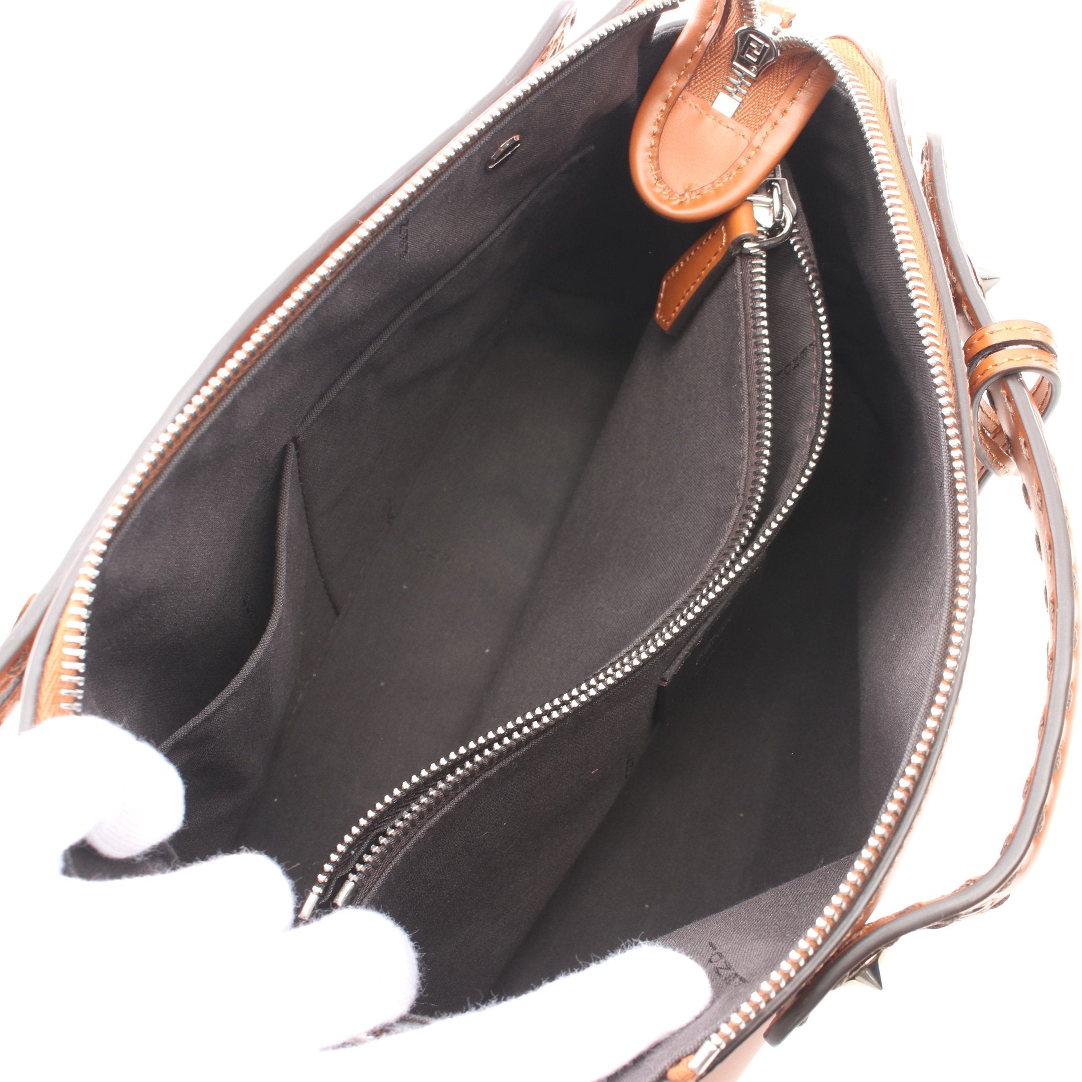 FENDI BY THE WAY MEDIUM By the way Medium Handbag Leather Light brown 2WAY