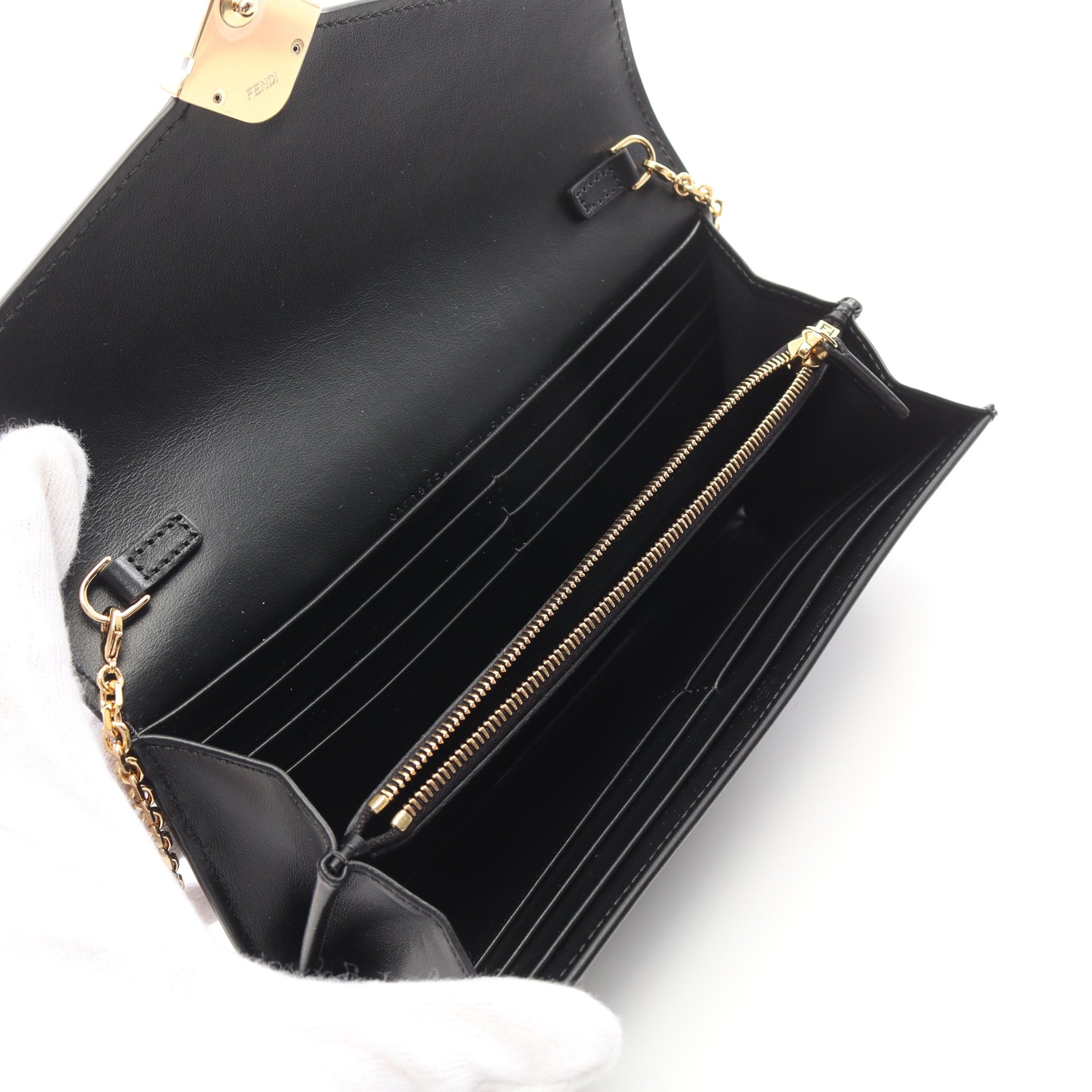 FENDI FF Diamond Chain wallet Leather Black