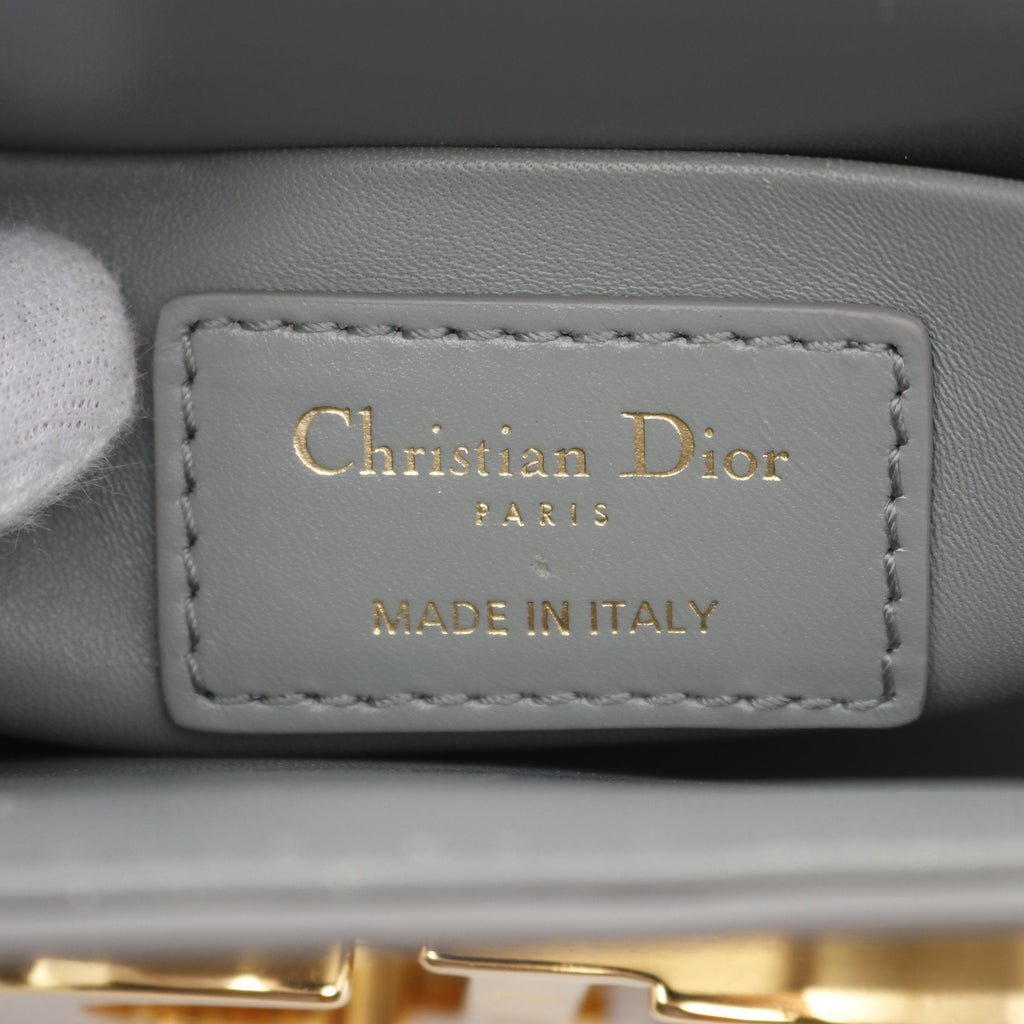 Dior 30 Montaigne Shoulder bag Leather Gray