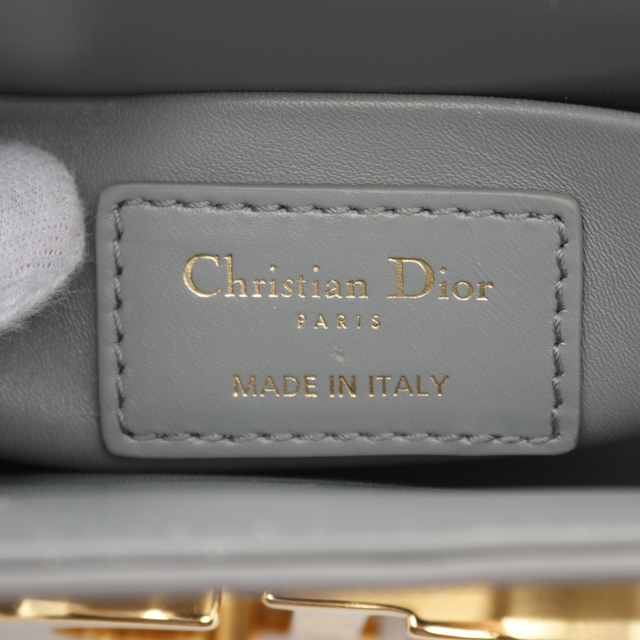 Dior 30 Montaigne Shoulder bag Leather Gray