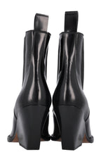 BOTTEGA VENETA Lean Boots Leather Black