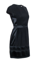Burberry - Black Short Sleeve Silk Blend Dress Sz 4