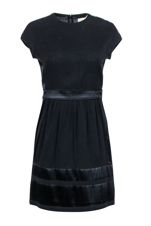 Burberry - Black Short Sleeve Silk Blend Dress Sz 4