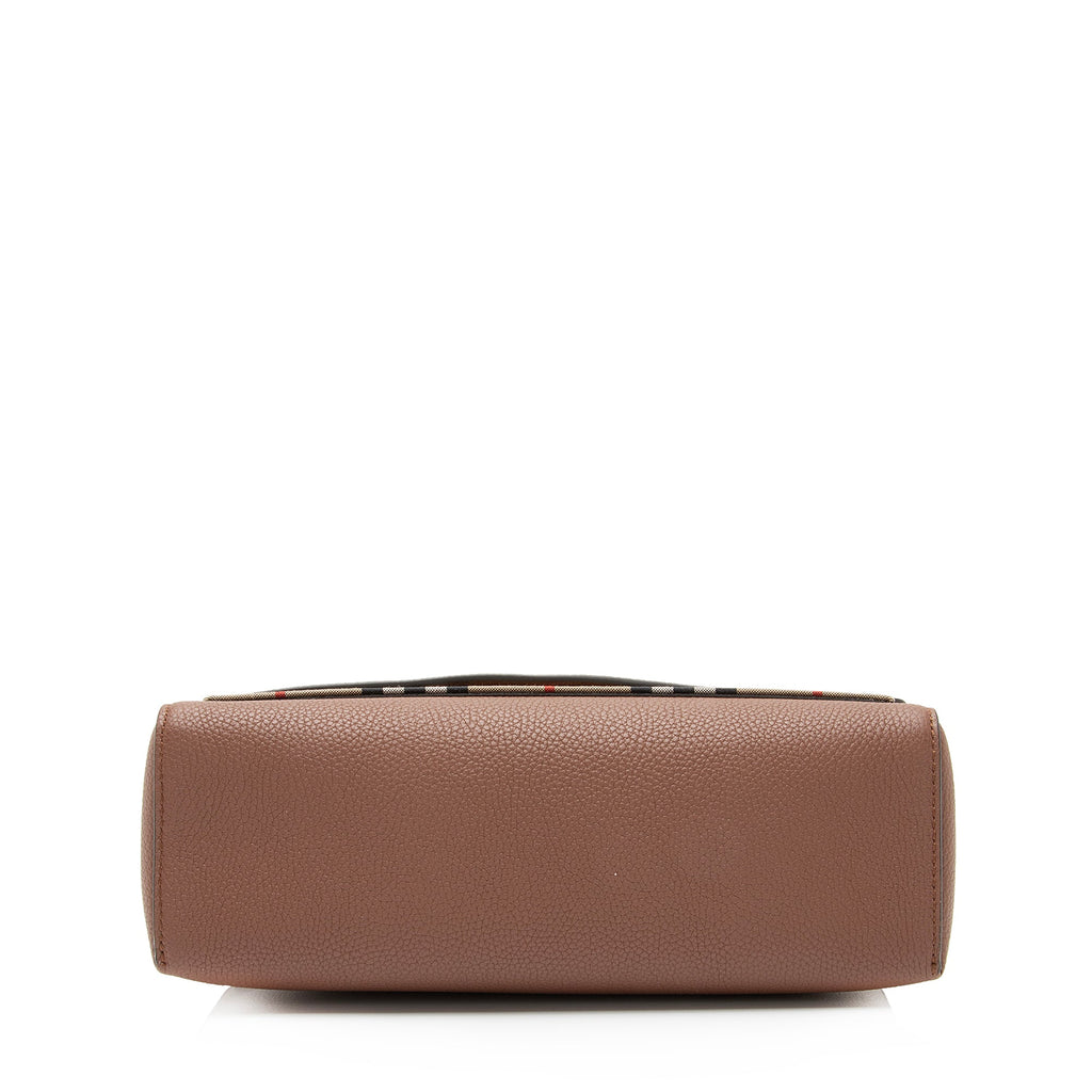 Burberry Calfskin Vintage Check Note Bag (SHF-vpM9p4)