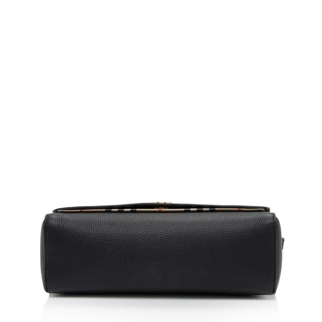 Burberry Calfskin Vintage Check Note Bag (SHF-rIhqrR)