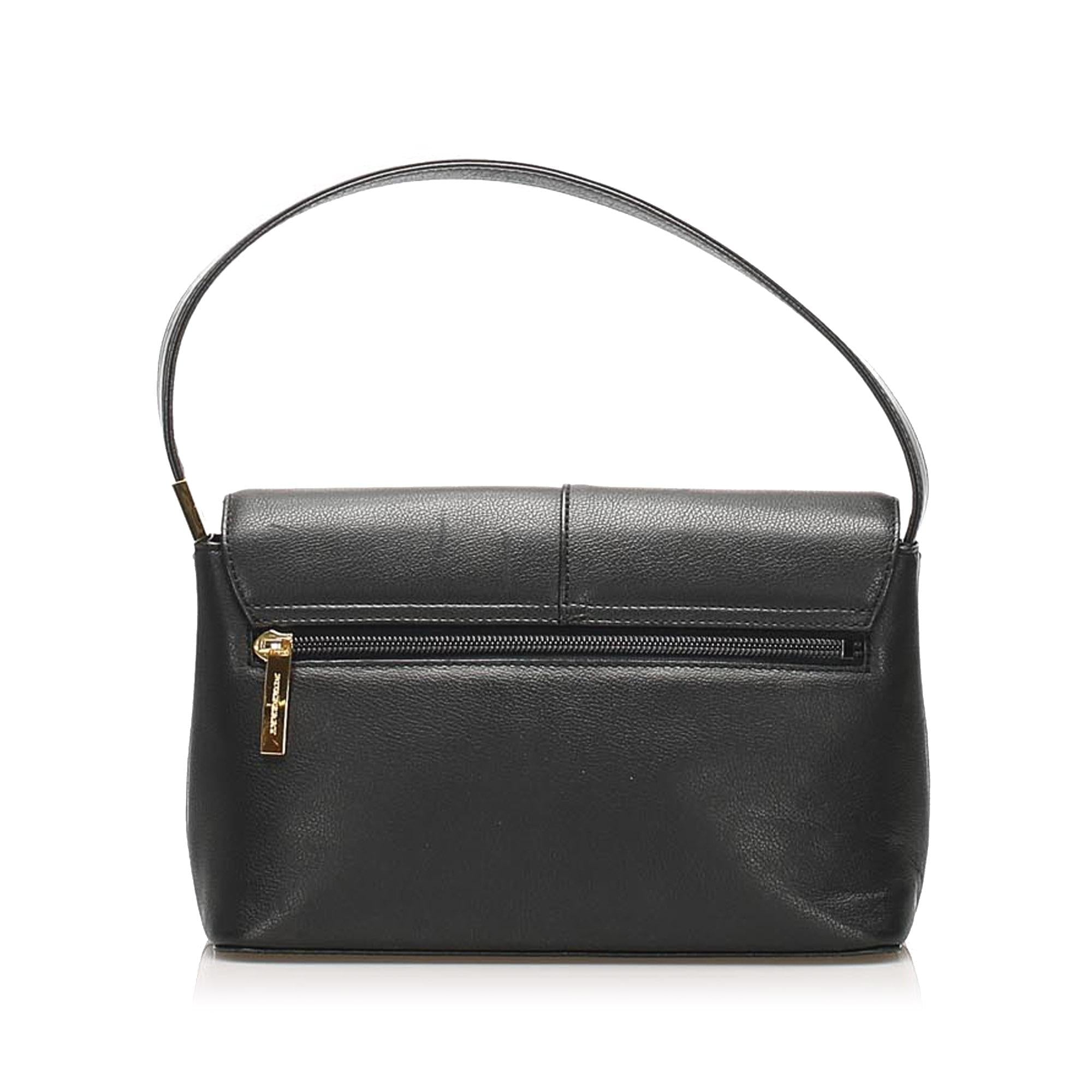 Burberry Leather Baguette (SHG-14604)