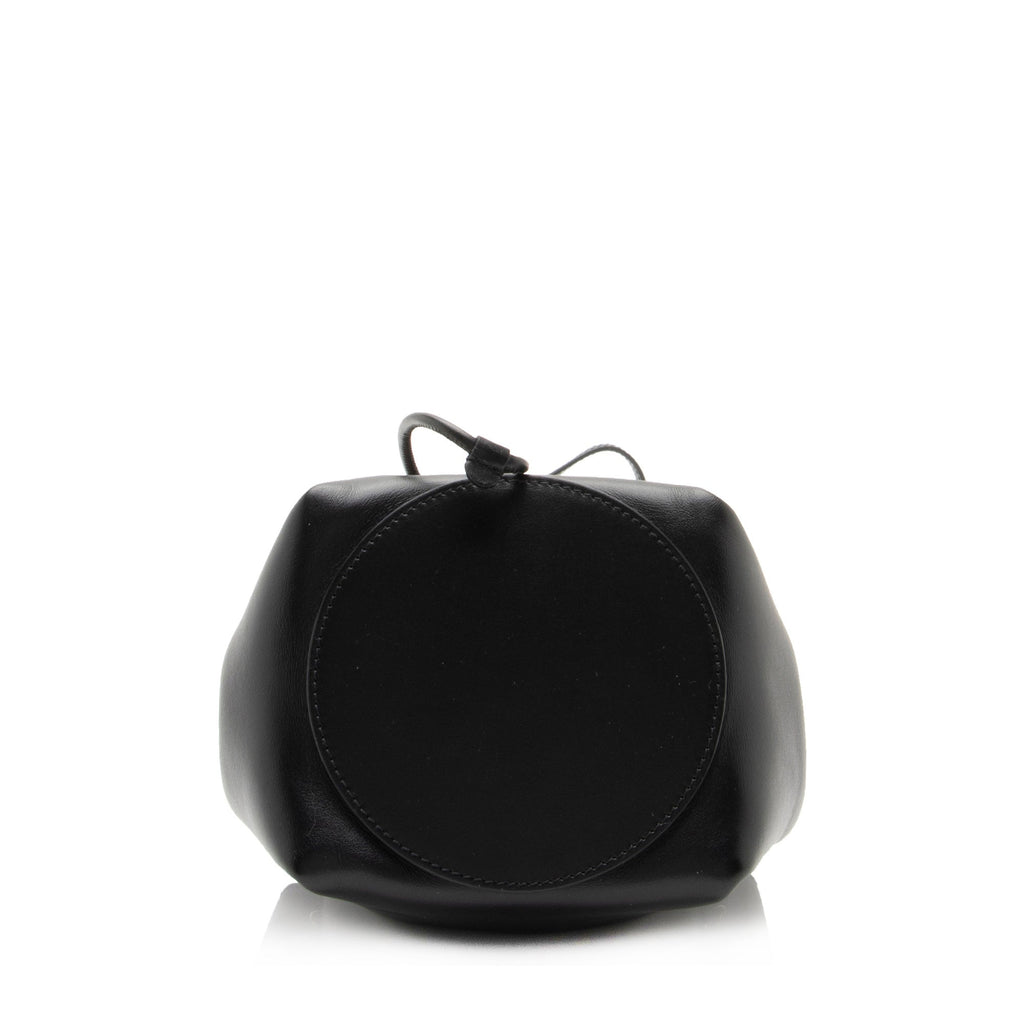 Burberry Leather Peony Drawstring Bucket Bag (SHF-2xjaxp)
