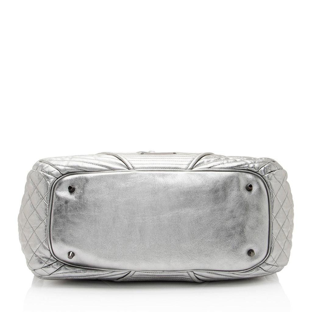 Burberry Metallic Patent Leather Winniford Satchel (SHF-S8b2o0)