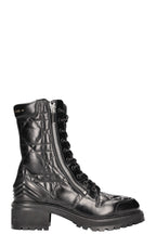 CHRISTIAN DIOR D-Ankle Leather Boots Cannage Black