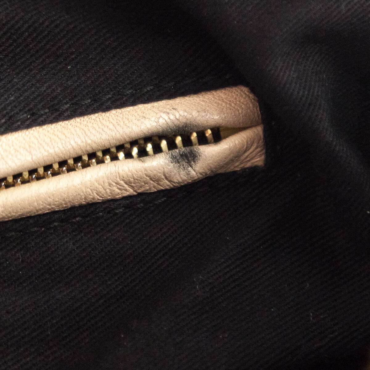 Chloe Black Pebbled Leather Medium Paraty