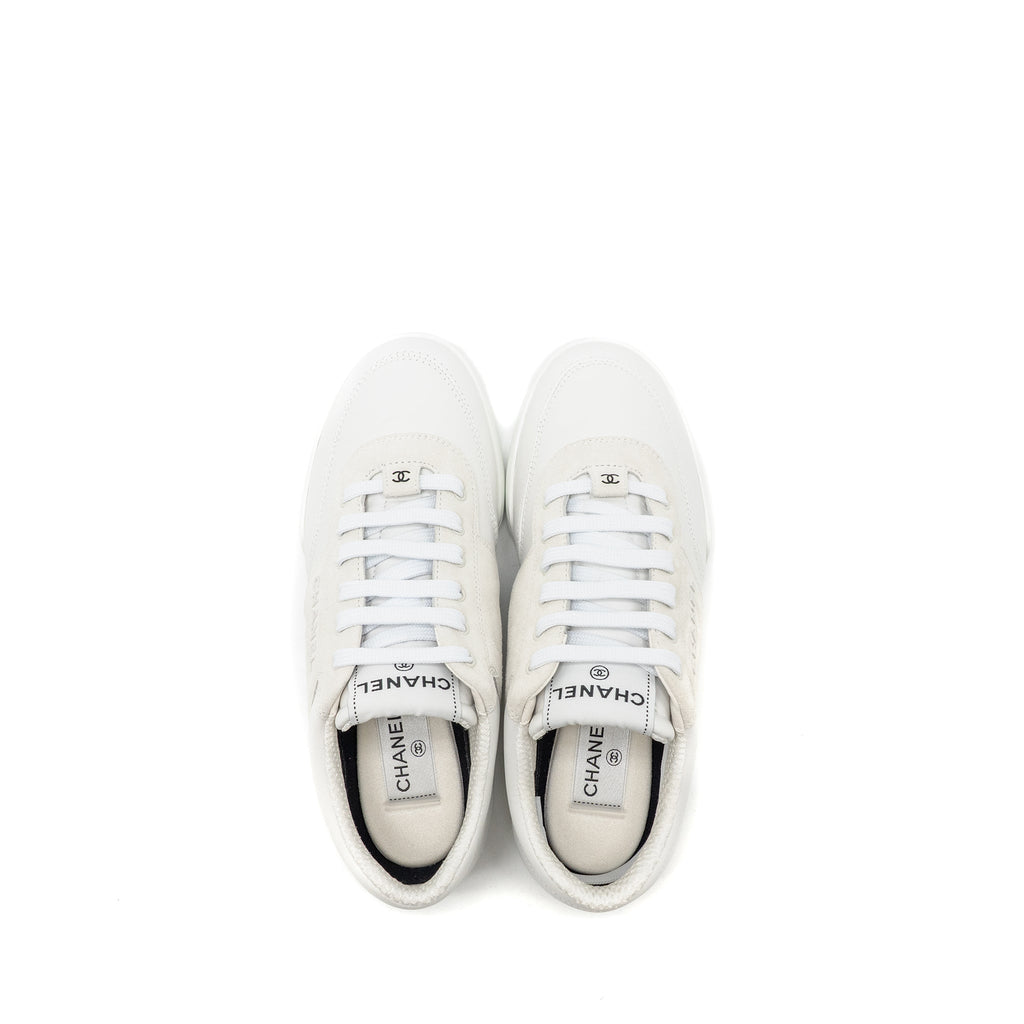 Chanel Size 38 Letter Logo Sneakers Calfskin/Suede White
