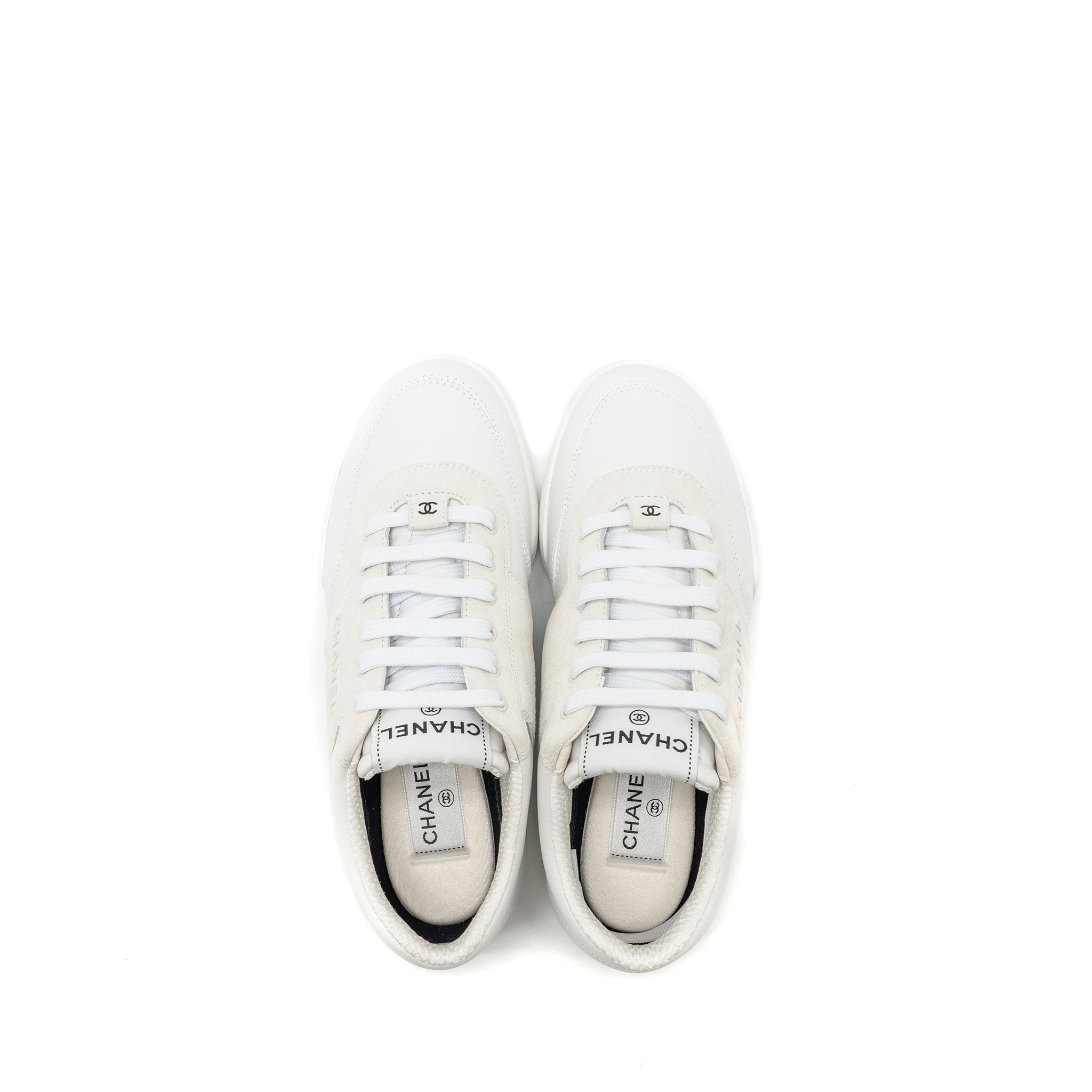 Chanel Size 38 Letter Logo Sneakers Calfskin/Suede White