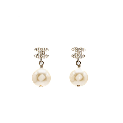 Chanel Pearl Dropped CC logo Earrings Silver Tone
