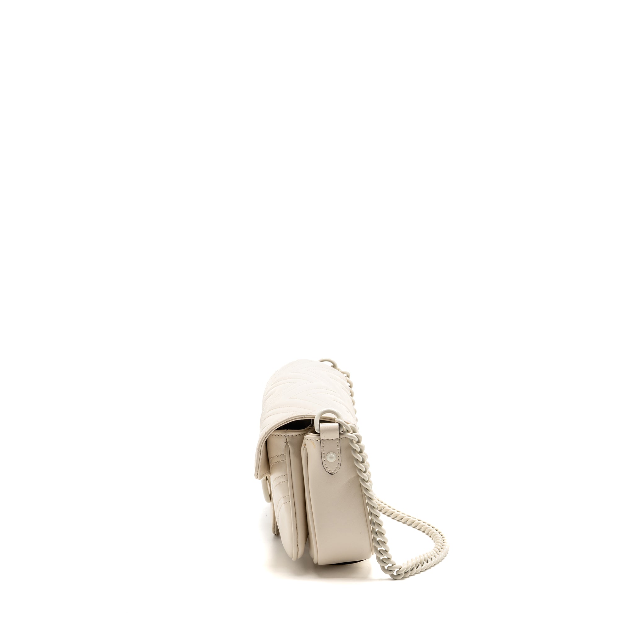 Gucci Medium GG Marmont Shoulder Bag White Matelasse Chevron Leather with White Hardware