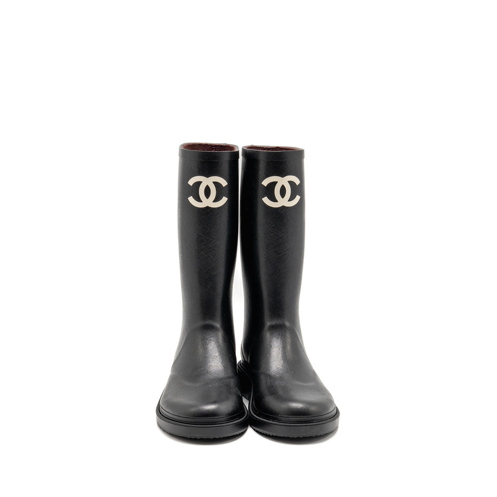 Chanel Size 38 25B High Boots Caoutchouc Black