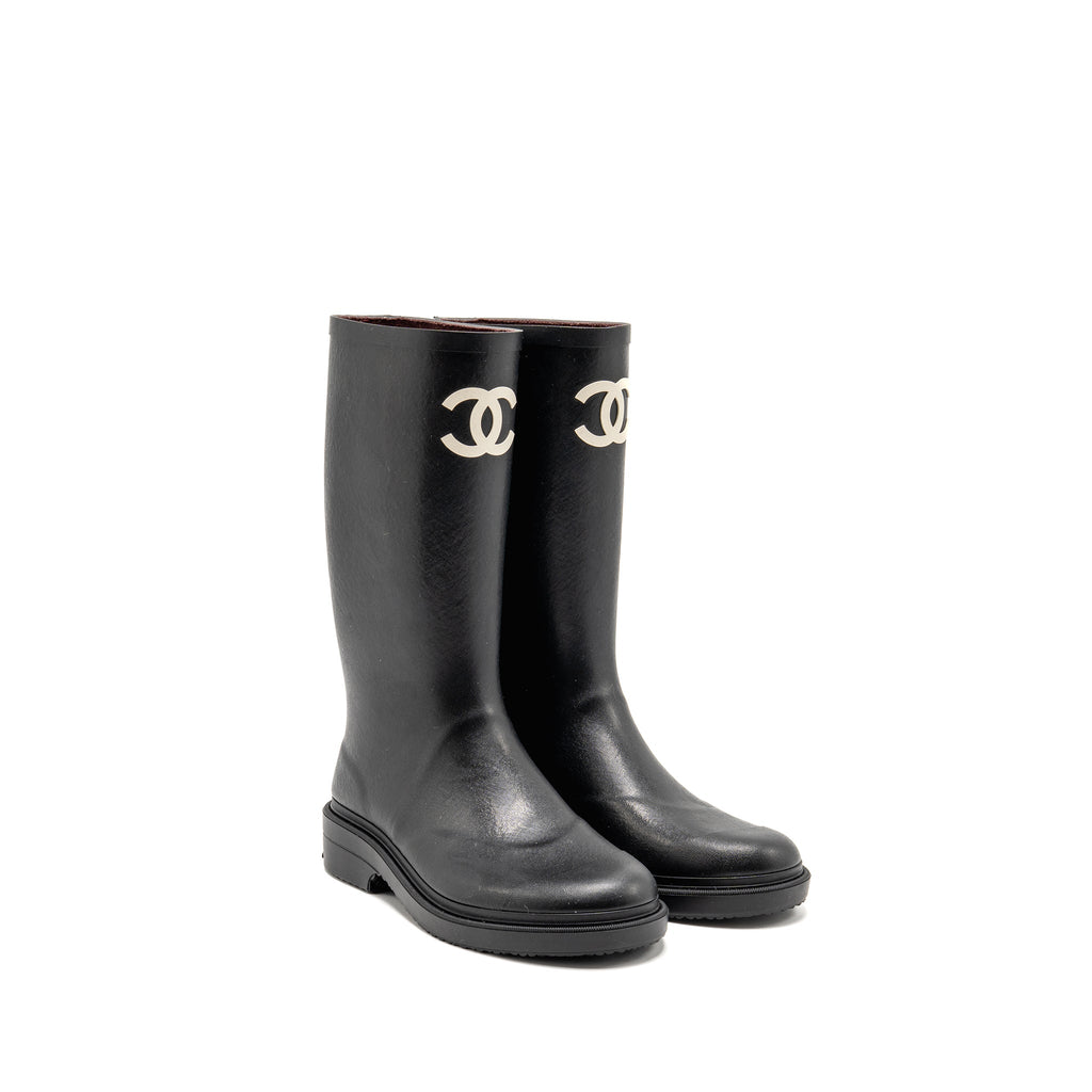 Chanel Size 38 25B High Boots Caoutchouc Black