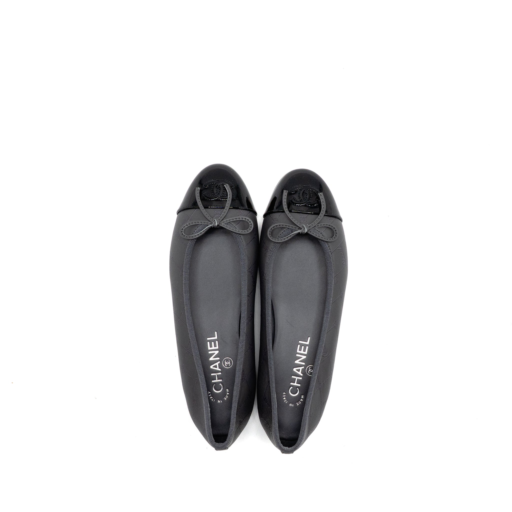 Chanel Size 37.5 Ballet Flats Lambskin/Patent Grey/Black