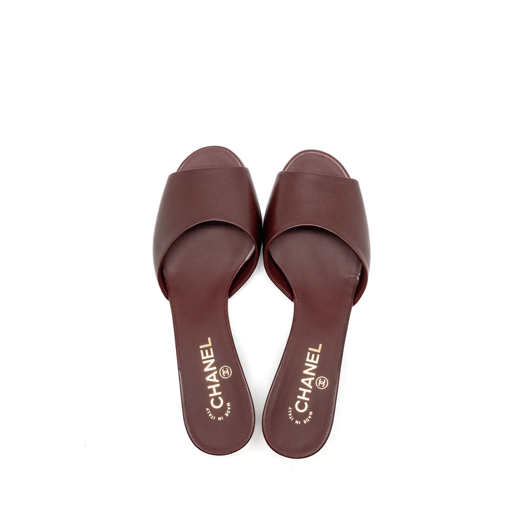 Chanel Size 39 Mule/Sandals with Pearl heels Lambskin Burgundy