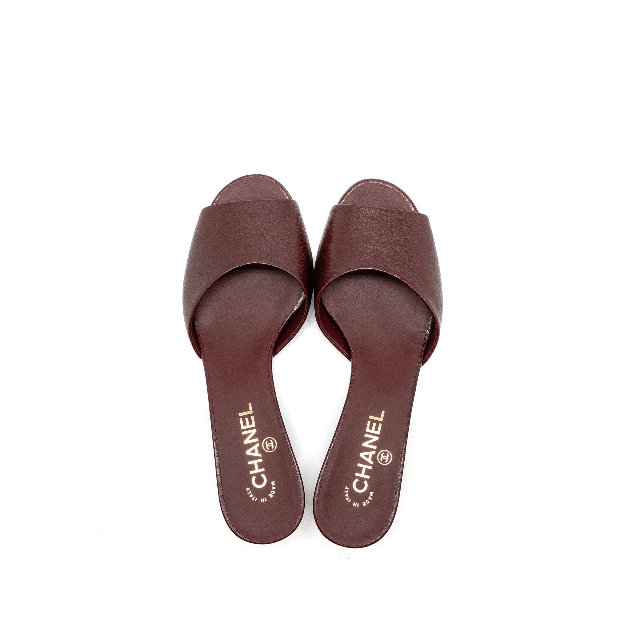 Chanel Size 39 Mule/Sandals with Pearl heels Lambskin Burgundy