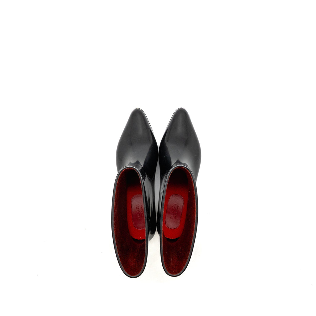 Gucci size 38 Ankel boots rubber black / white