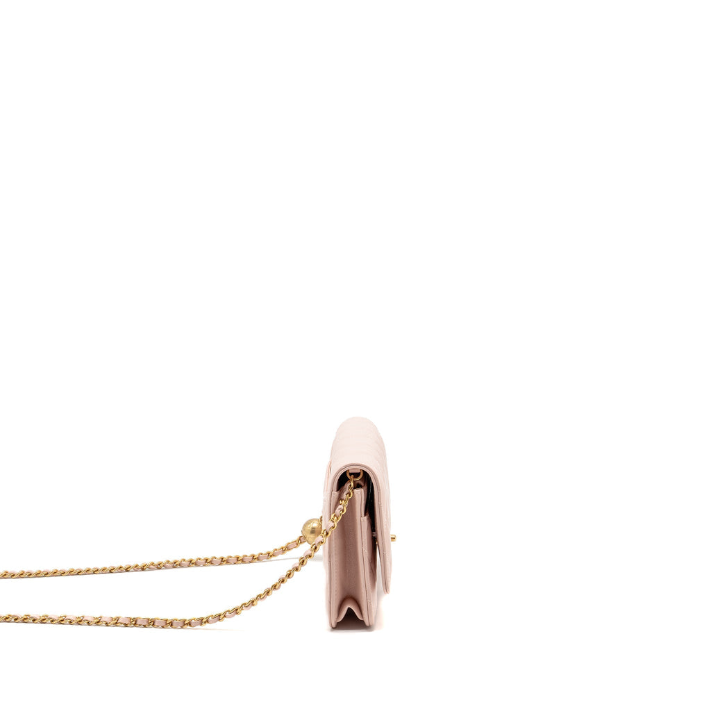 Chanel Pearl crush wallet on chain lambskin light pink GHW (Microchip)
