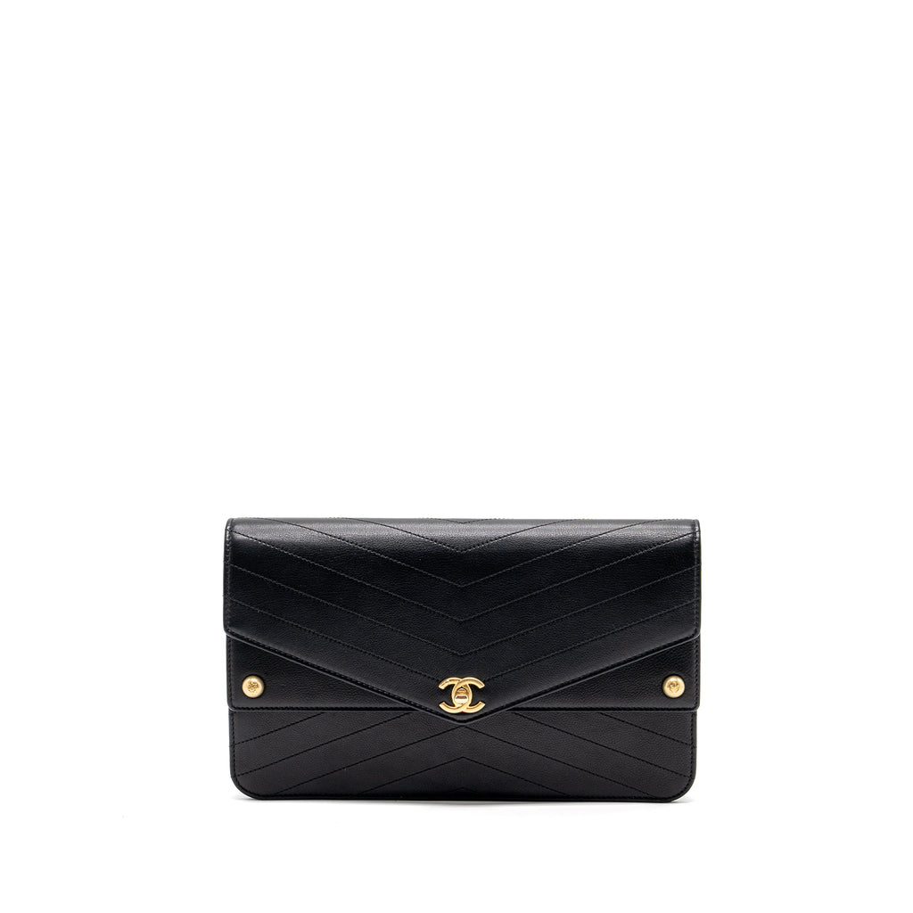 Chanel Voyage Chevron Clutch Calfskin Black GHW