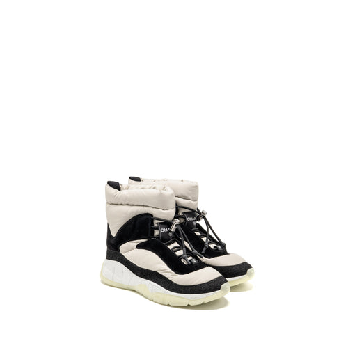 Chanel size 38.5 Sporty Ankle Boots Nylon/Suede multicoloured