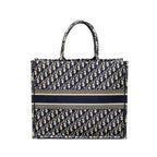 Dior Large Book tote blue oblique EMBROIDERY
