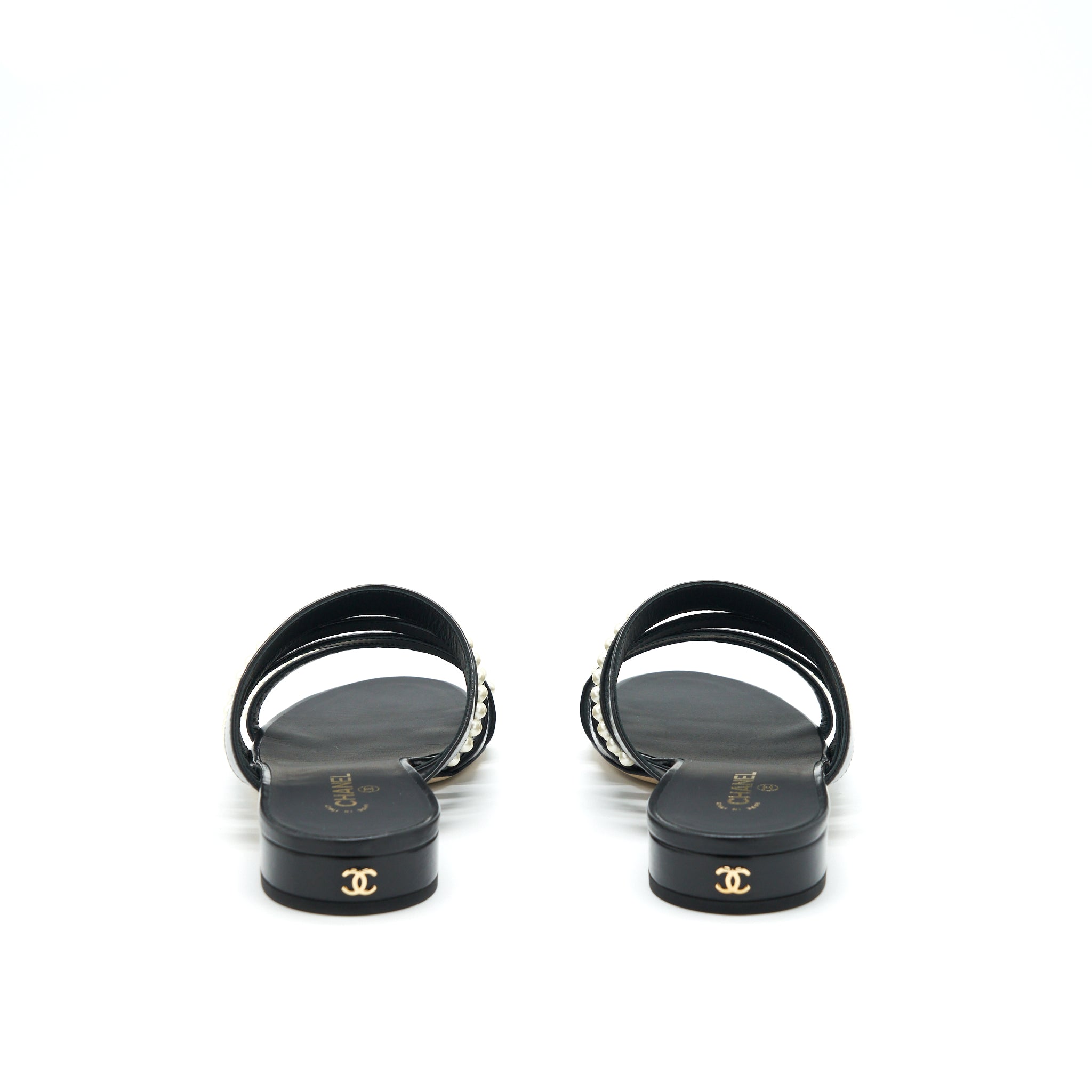 Chanel Size 38 Leather And Pearl Sandal Black