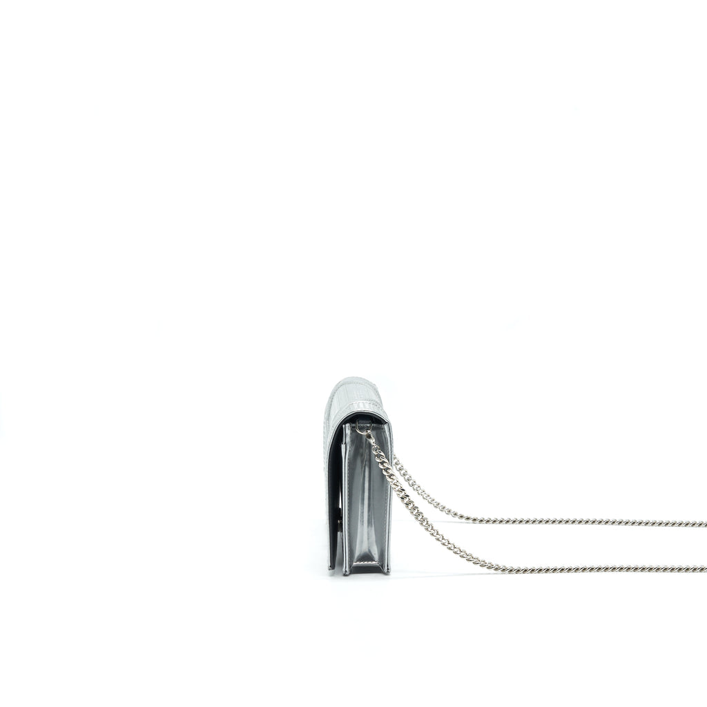 DIOR DIORAMA WALLET ON CHAIN IN SILVER