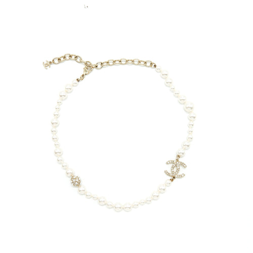 CHANEL CC LOGO PEARL NECKLACE GHW