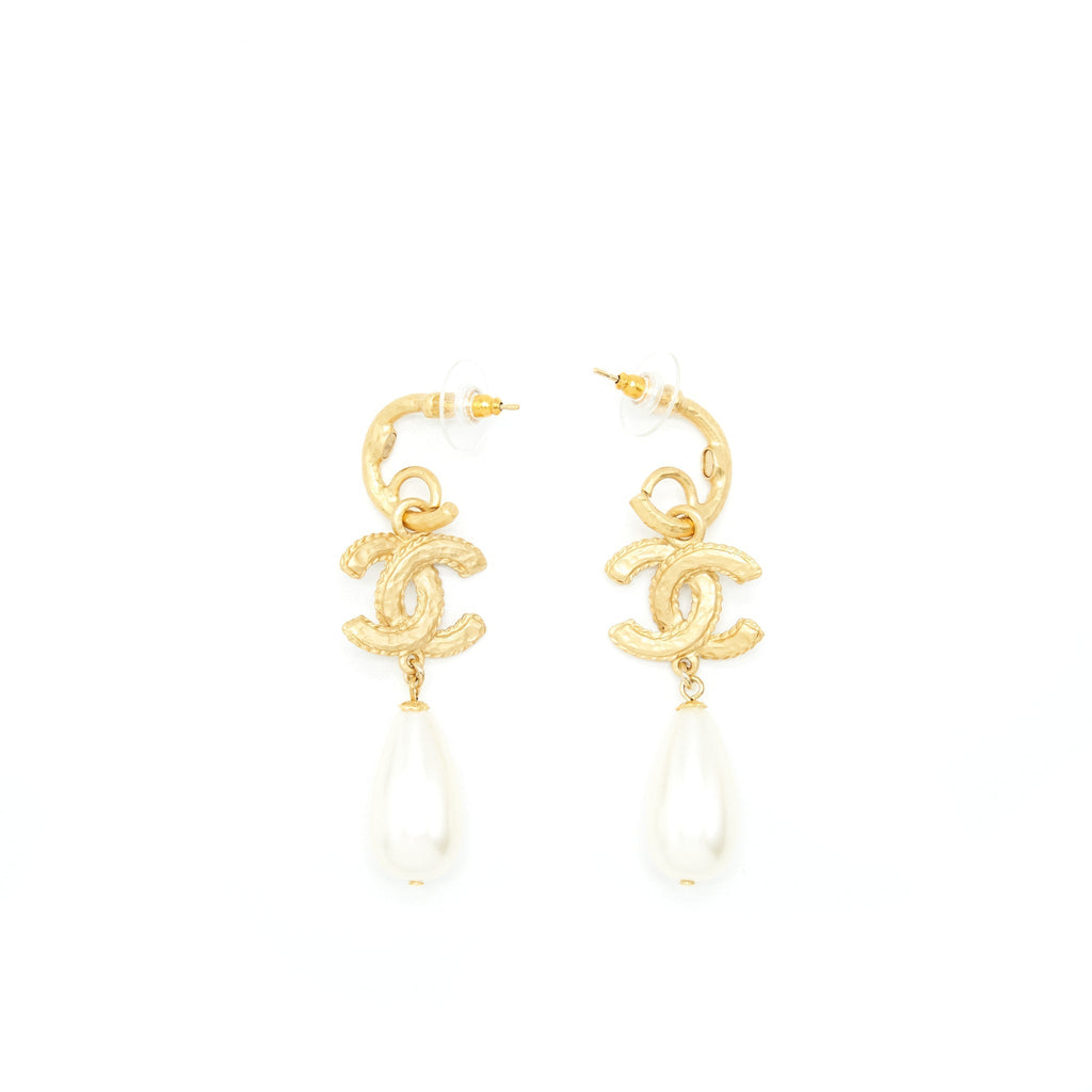 Chanel CC Pearl Drop Earrings Gold Tone
