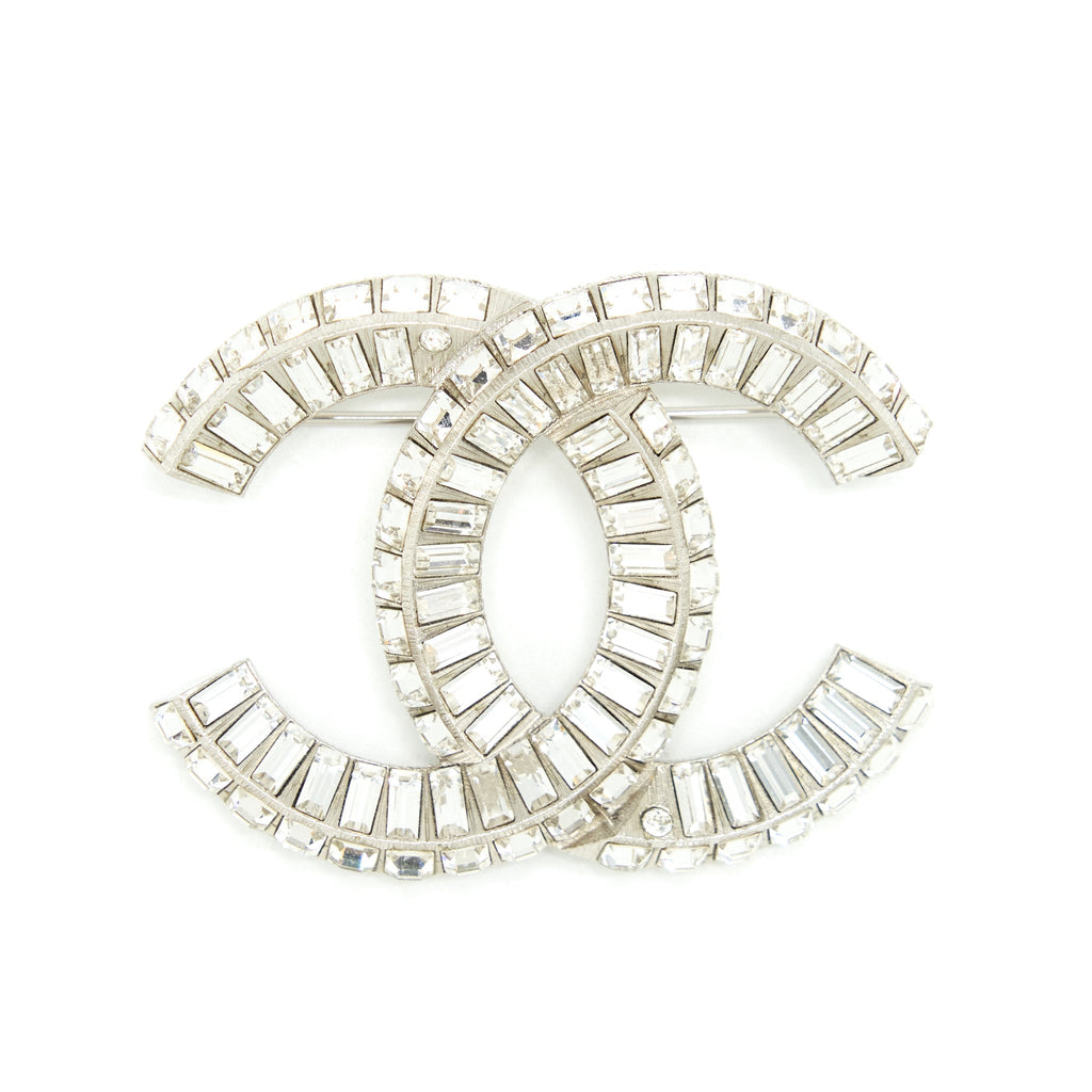 Chanel Metal And Stress Brooch Silver Tone